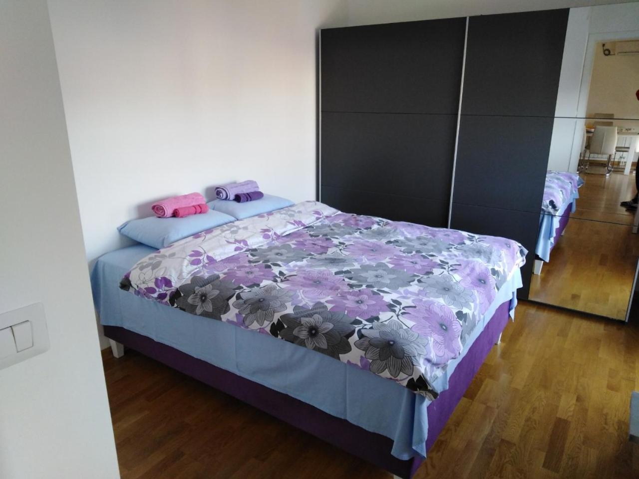 Appartamento Butterfly Čačak Esterno foto