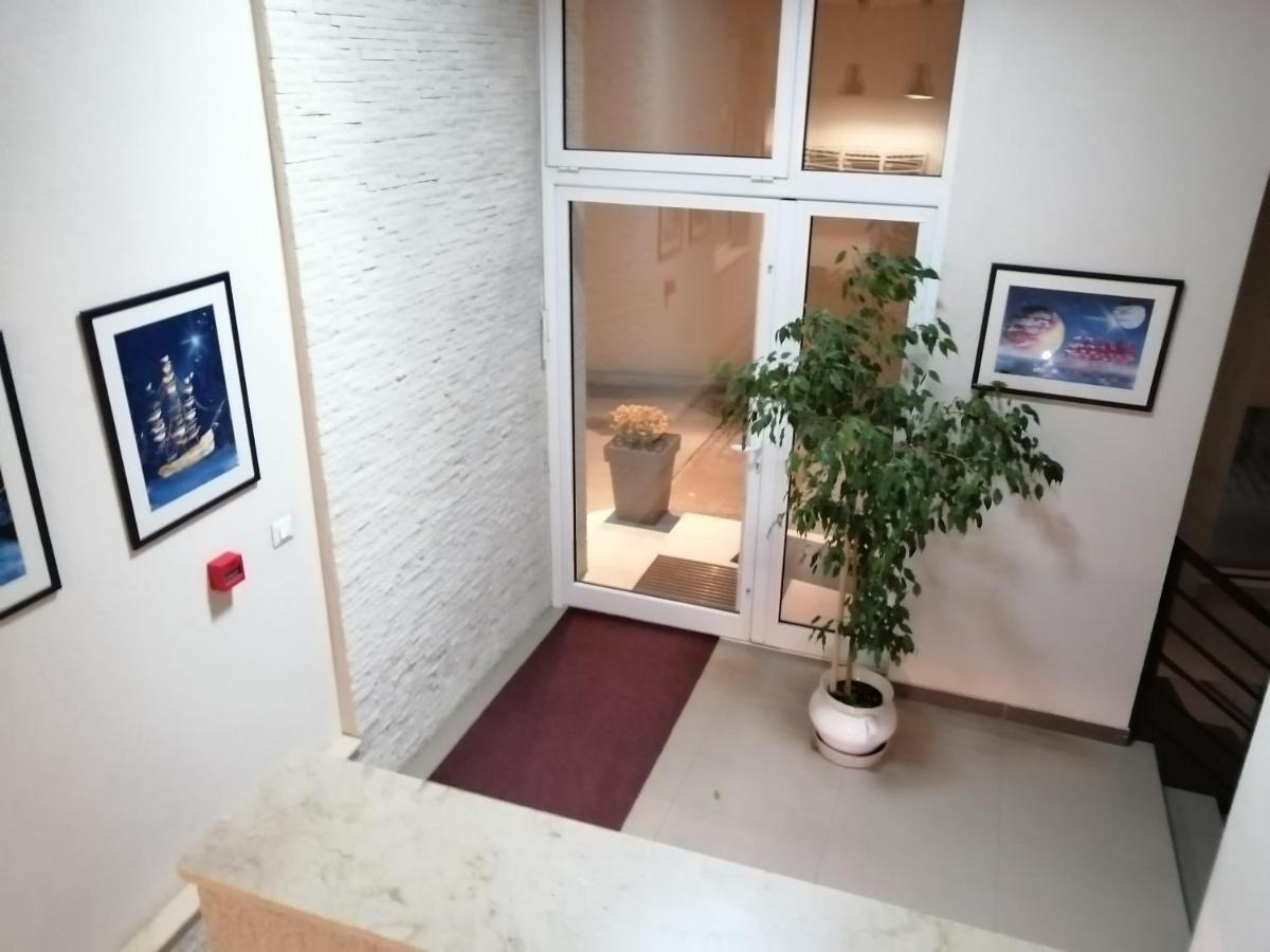 Appartamento Butterfly Čačak Esterno foto